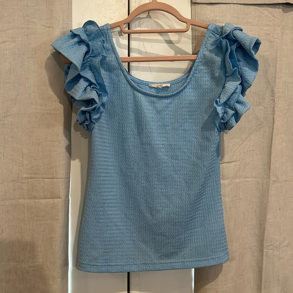 Easel Ruffle top